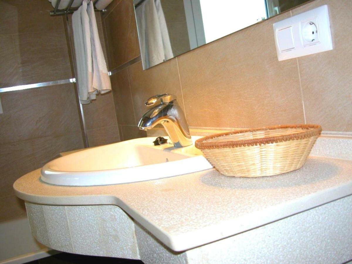 Apartamentos Guga Rta A Ca 00267 At Edif Complejo 2 Llaves Playa 科尼尔-德拉弗龙特拉 外观 照片